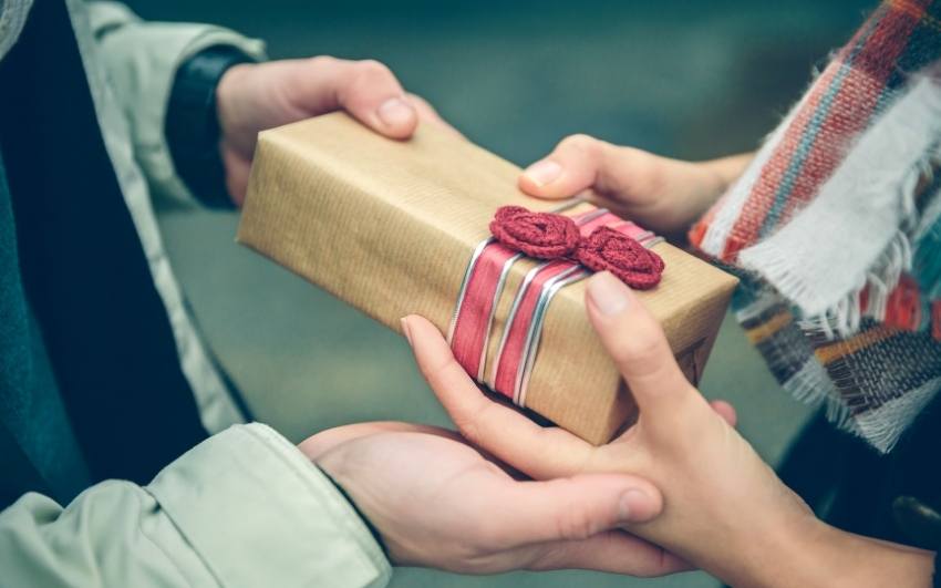 Statistics About Gifts Women Like to Get