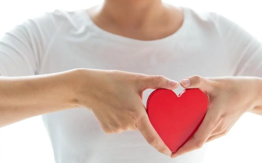 A Few Intriguing Love Statistics that Make Your Heart Flutter